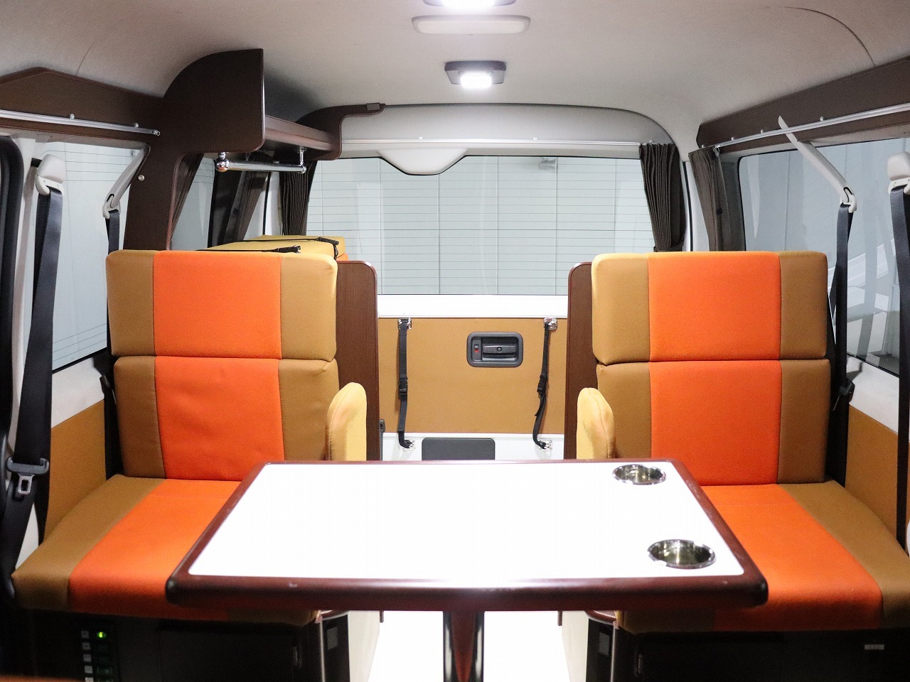 キャンピングカー バンコン ﾊｲｴｰｽ OMC ﾂｱｰｽﾞﾜｲﾄﾞ 4WD　ｻﾌﾞBT