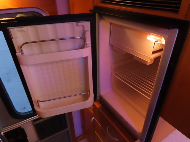 キャンピングカー キャブコン ｱﾄﾗｽ AtoZ ﾊﾞﾝﾋﾞ　FFﾋｰﾀｰ