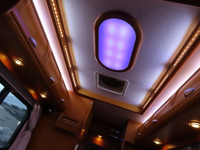 キャンピングカー キャブコン ｱﾄﾗｽ AtoZ ﾊﾞﾝﾋﾞ　FFﾋｰﾀｰ