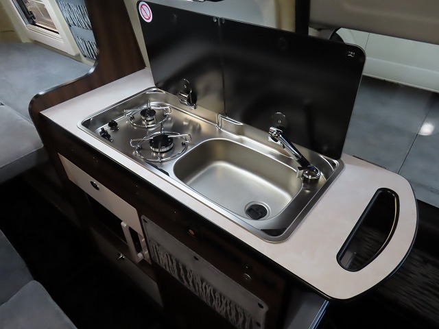 キャンピングカー バンコン ﾊｲｴｰｽ ﾃﾞﾙﾀﾘﾝｸ ﾀﾞｰｳｨﾝQ3