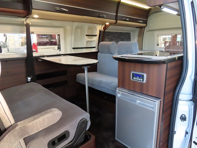 キャンピングカー バンコン ﾊｲｴｰｽ ﾃﾞﾙﾀﾘﾝｸ ﾀﾞｰｳｨﾝQ3