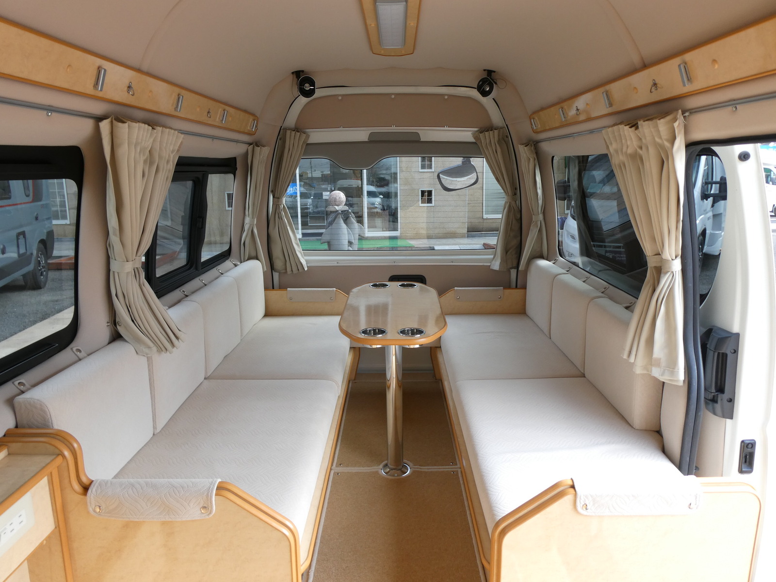 キャンピングカー バンコン FOCS　DSｺﾝﾊﾟｸﾄ　FF　350Wｲﾝﾊﾞｰﾀｰ