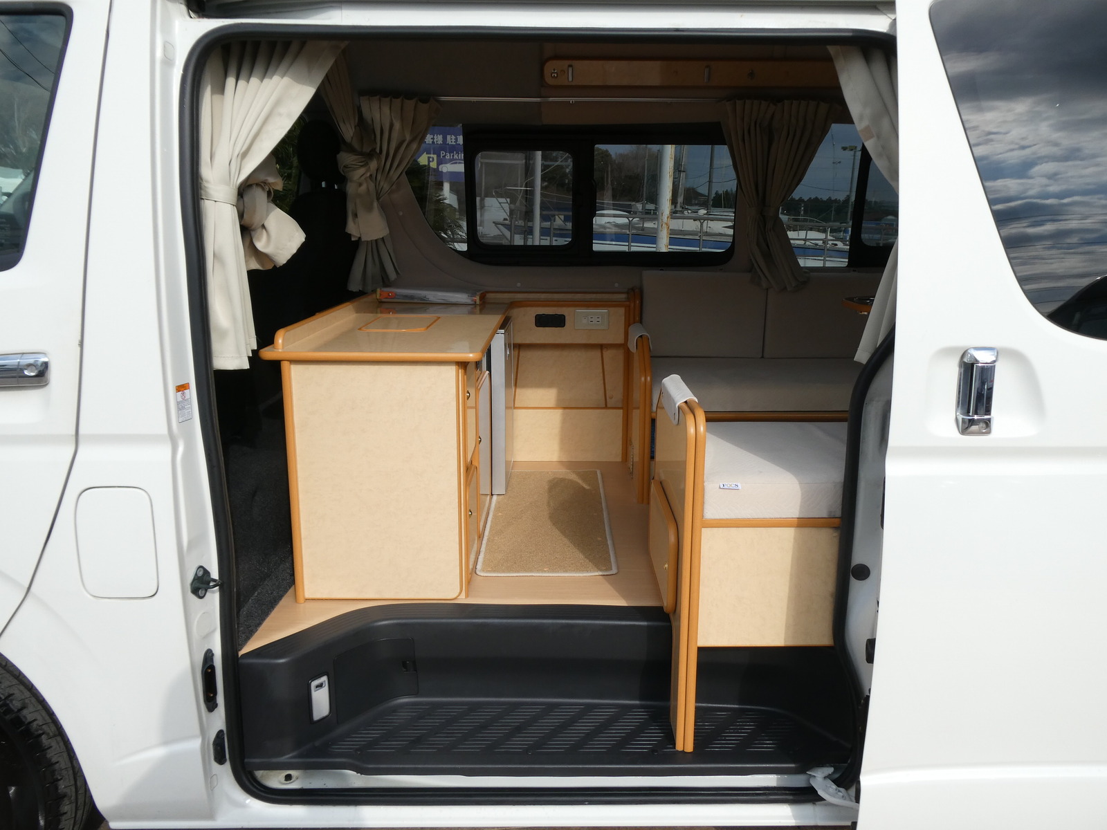 キャンピングカー バンコン FOCS　DSｺﾝﾊﾟｸﾄ　FF　350Wｲﾝﾊﾞｰﾀｰ