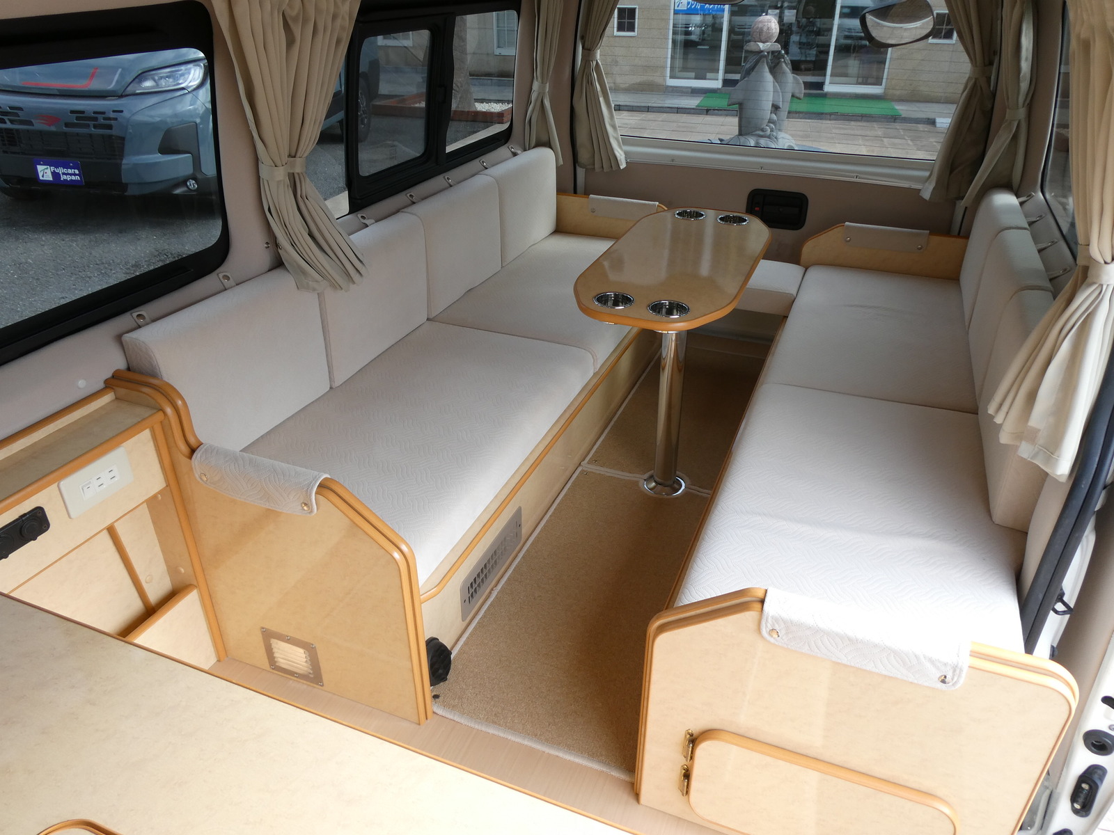 キャンピングカー バンコン FOCS　DSｺﾝﾊﾟｸﾄ　FF　350Wｲﾝﾊﾞｰﾀｰ