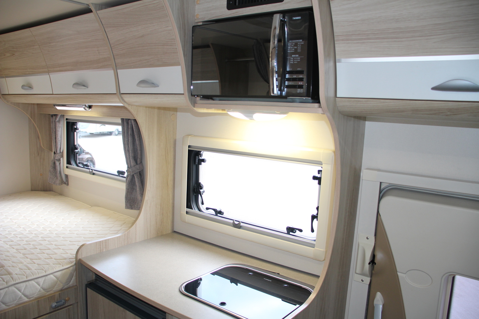 キャンピングカー キャブコン ｶﾑﾛｰﾄﾞ ﾅｯﾂ ｸﾚｿﾝｼﾞｬｰﾆｰX ｴﾎﾞﾗｲﾄ