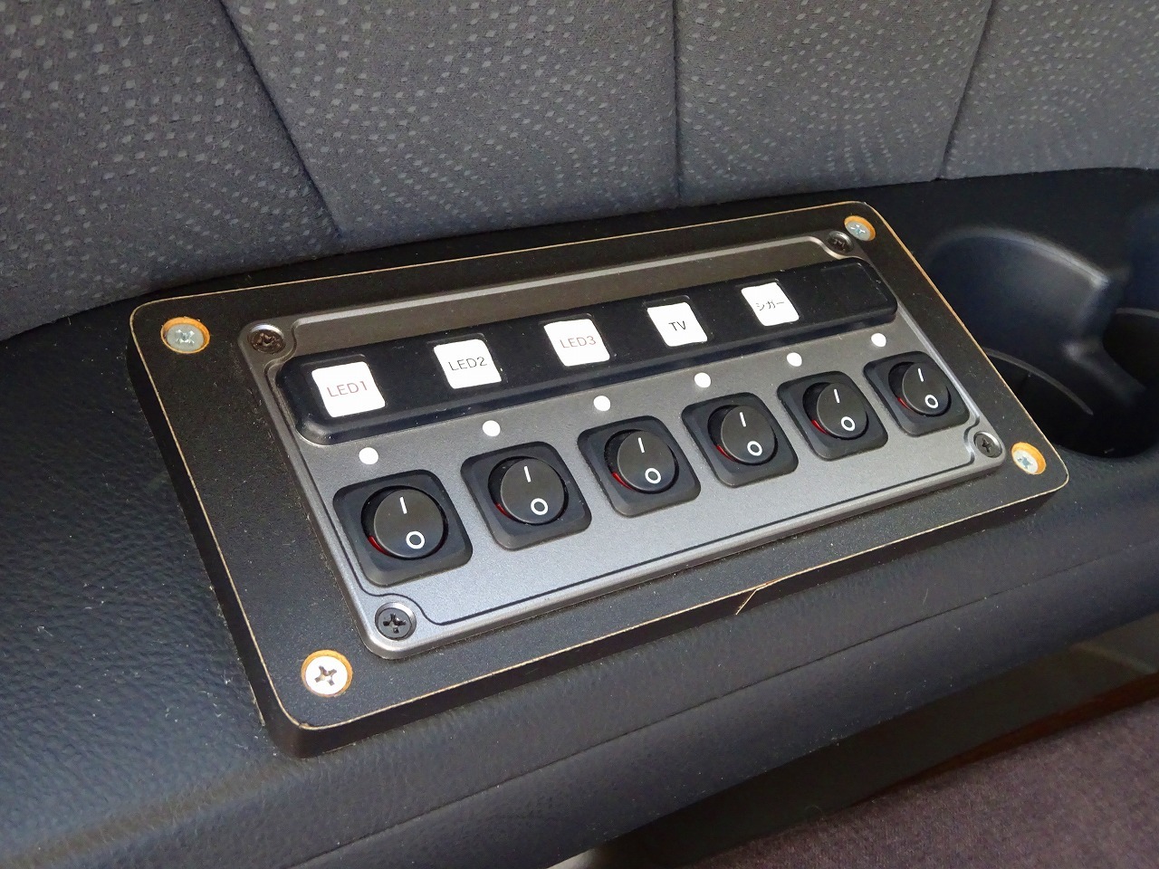 キャンピングカー バンコン ｱﾙﾌｧｰﾄﾞ ｴﾑｽﾞｱｰﾄ製　ｻﾌﾞBT　