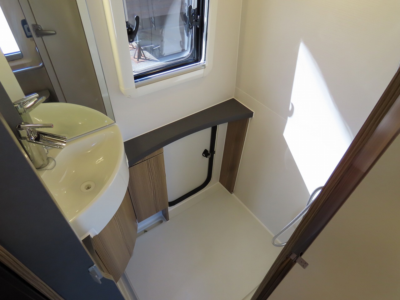 キャンピングカー キャブコン ｶﾑﾛｰﾄﾞ ﾊﾞﾝﾃｯｸ ｼﾞﾙ ｲﾘｽ 4WD