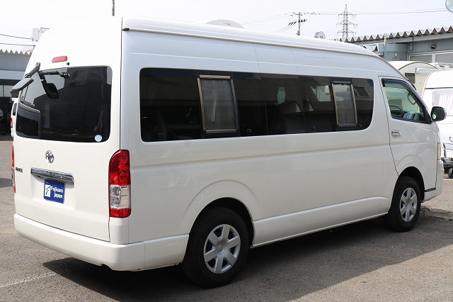 キャンピングカー バンコン ﾊｲｴｰｽ ｵﾘｼﾞﾅﾙ仕様 4WD　FFﾋｰﾀｰ