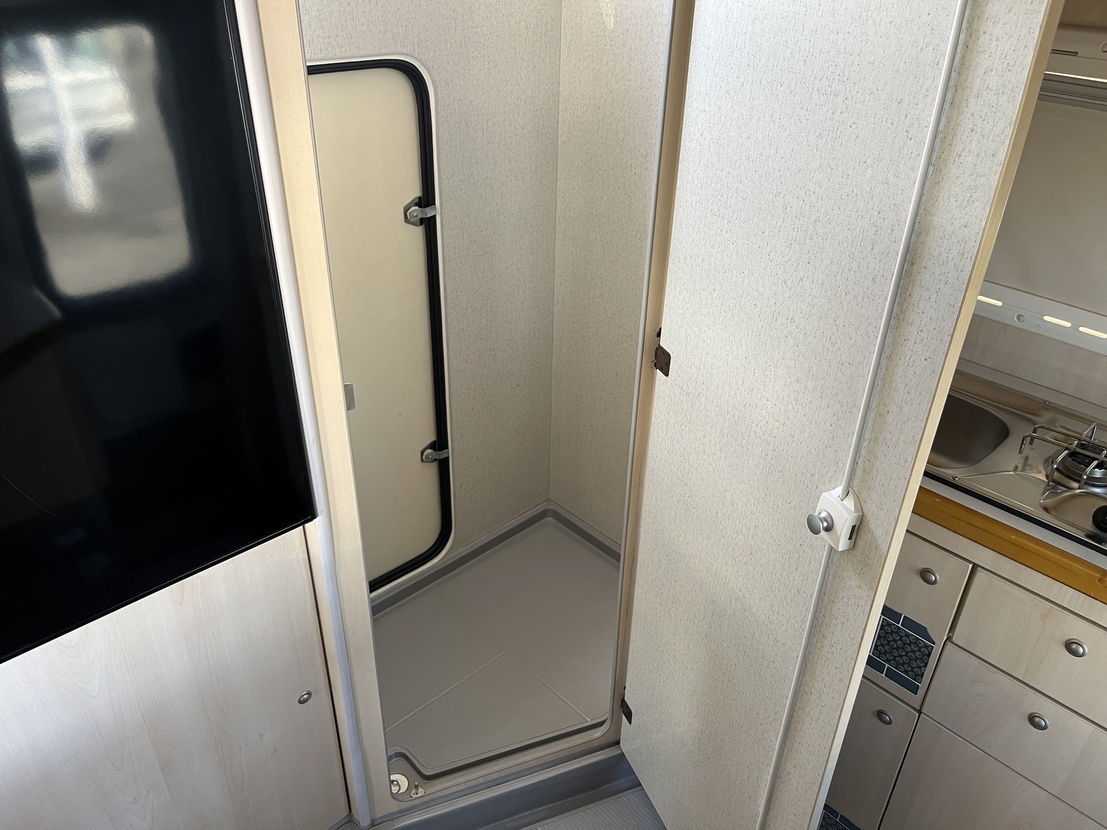 キャンピングカー キャブコン ﾊﾞﾝﾃｯｸ ｺﾙﾄﾞﾘｰﾌﾞｽ 家庭用AC ﾜﾝｵｰﾅｰ