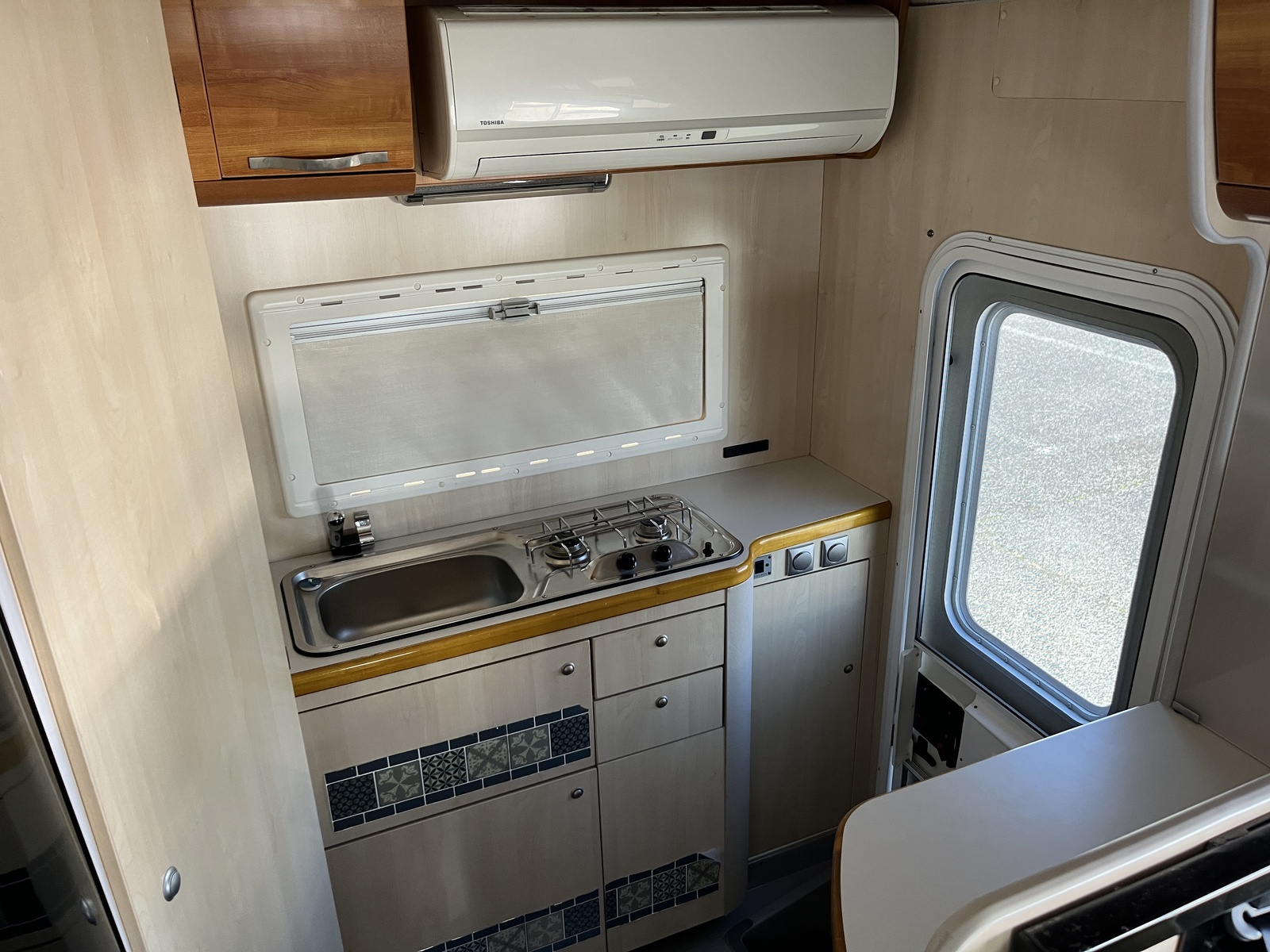 キャンピングカー キャブコン ﾊﾞﾝﾃｯｸ ｺﾙﾄﾞﾘｰﾌﾞｽ 家庭用AC ﾜﾝｵｰﾅｰ