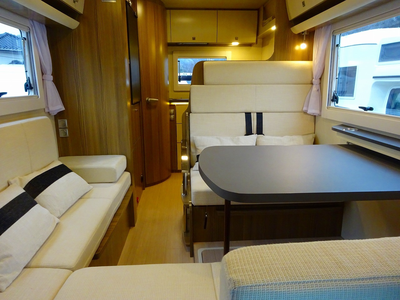 キャンピングカー キャブコン  ｶﾑﾛｰﾄﾞ ﾊﾞﾝﾃｯｸ ｼﾞﾙ 家庭用ｴｱｺﾝ 4WD