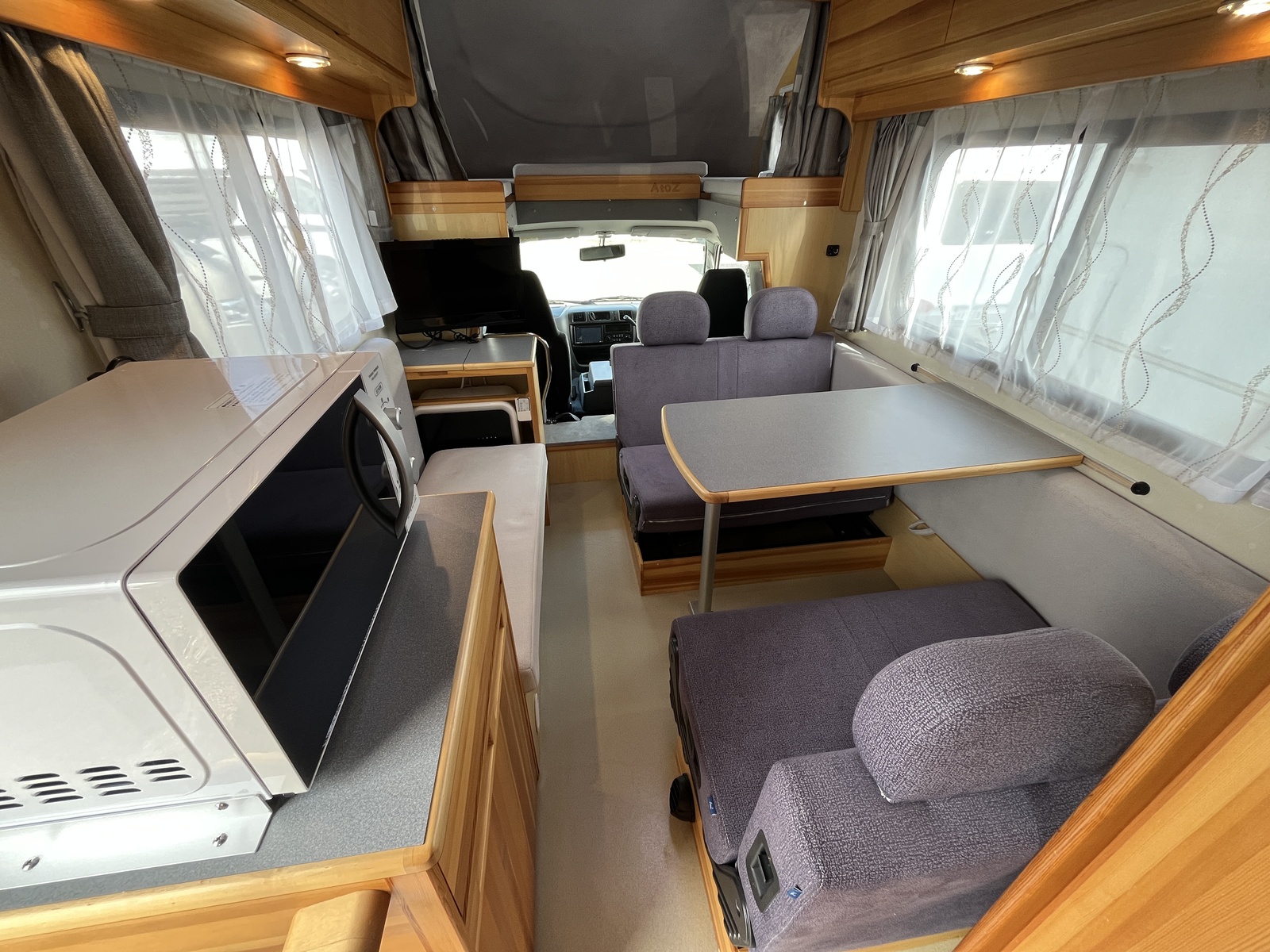 キャンピングカー キャブコン AtoZ ｱﾐﾃｨLE 銀花 ｸｰﾗｰ 4WD 1ｵｰﾅｰ