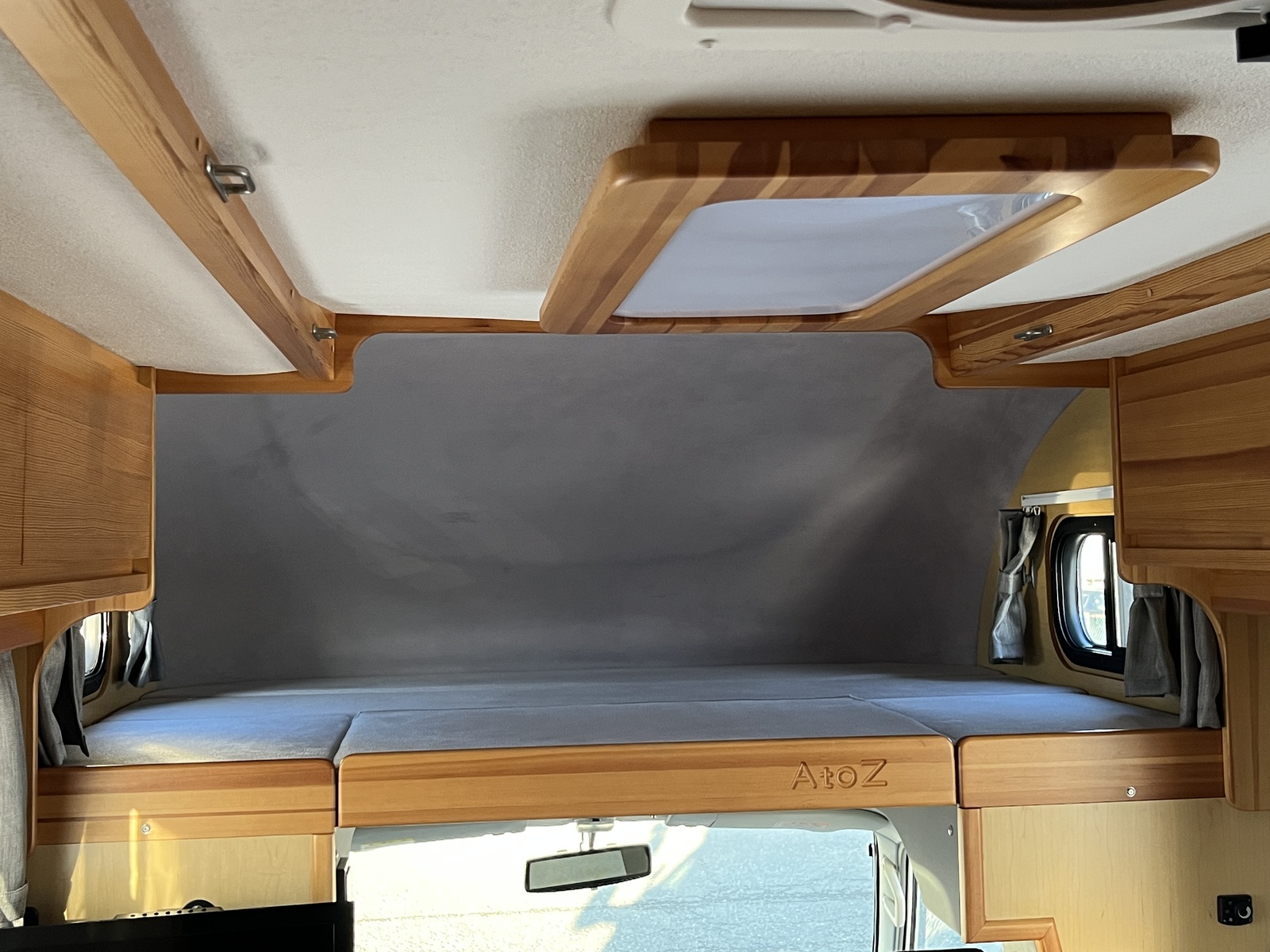 キャンピングカー キャブコン AtoZ ｱﾐﾃｨLE 銀花 ｸｰﾗｰ 4WD 1ｵｰﾅｰ