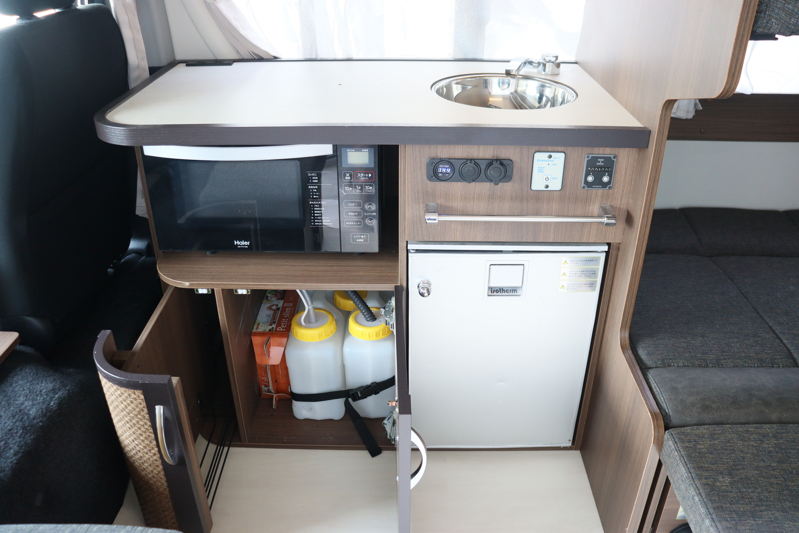 キャンピングカー バンコン ﾊｲｴｰｽ ﾚｸﾋﾞｨﾌﾟﾗｽDD 1ｵｰﾅｰ FFﾋｰﾀｰ