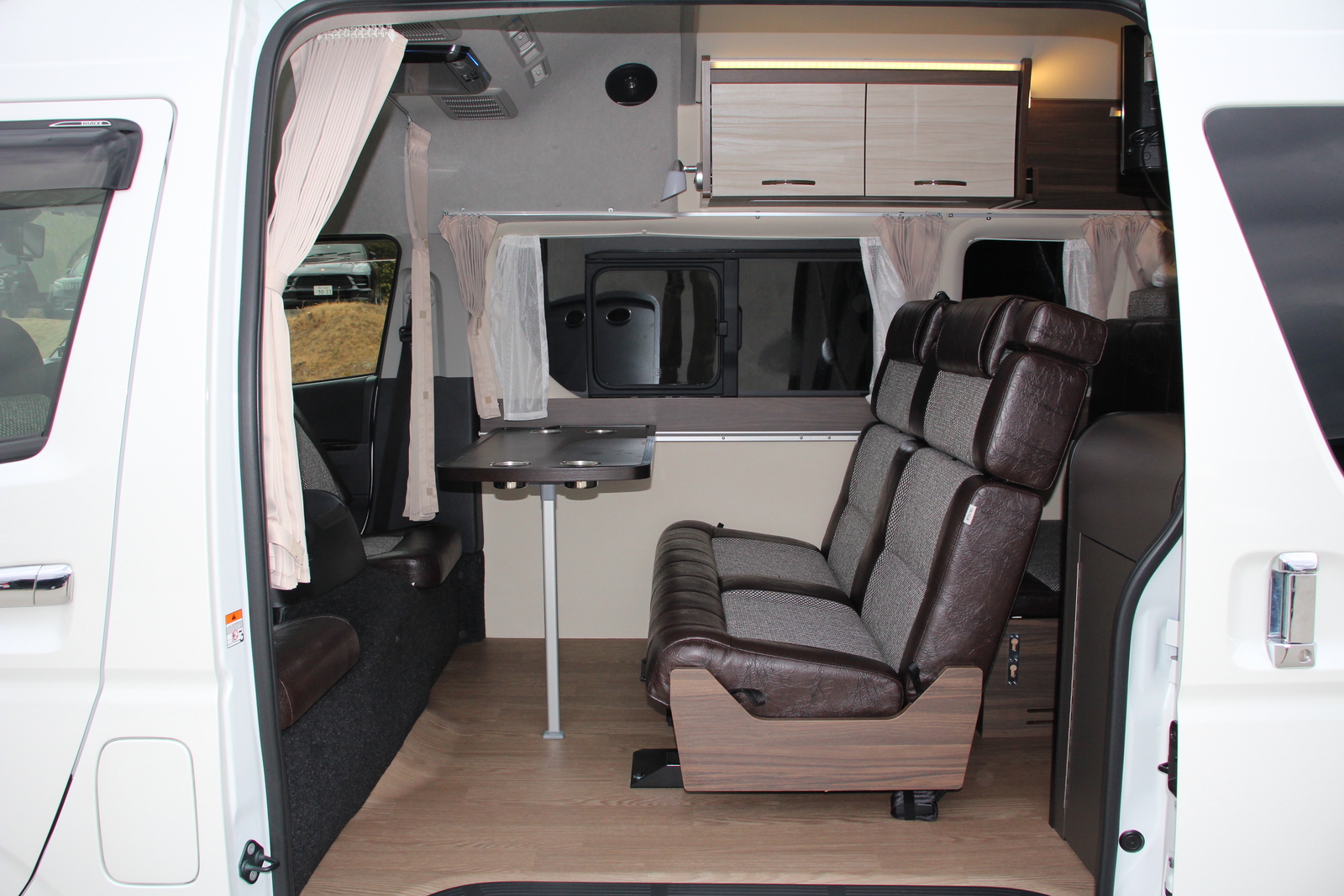 キャンピングカー バンコン ﾊｲｴｰｽ ﾚｸﾋﾞｨ ﾌｧｲﾌﾞｽﾀｰｾﾌﾟﾄ 4WD