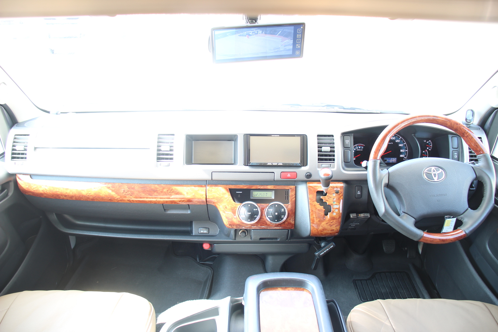 キャンピングカー キャブコン ﾊｲｴｰｽ ﾌｧﾝﾙｰﾁｪ ﾊﾟﾀｺﾞﾆｱ