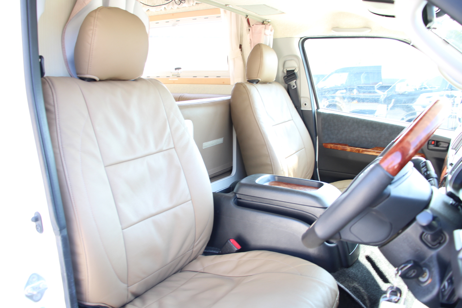 キャンピングカー キャブコン ﾊｲｴｰｽ ﾌｧﾝﾙｰﾁｪ ﾊﾟﾀｺﾞﾆｱ