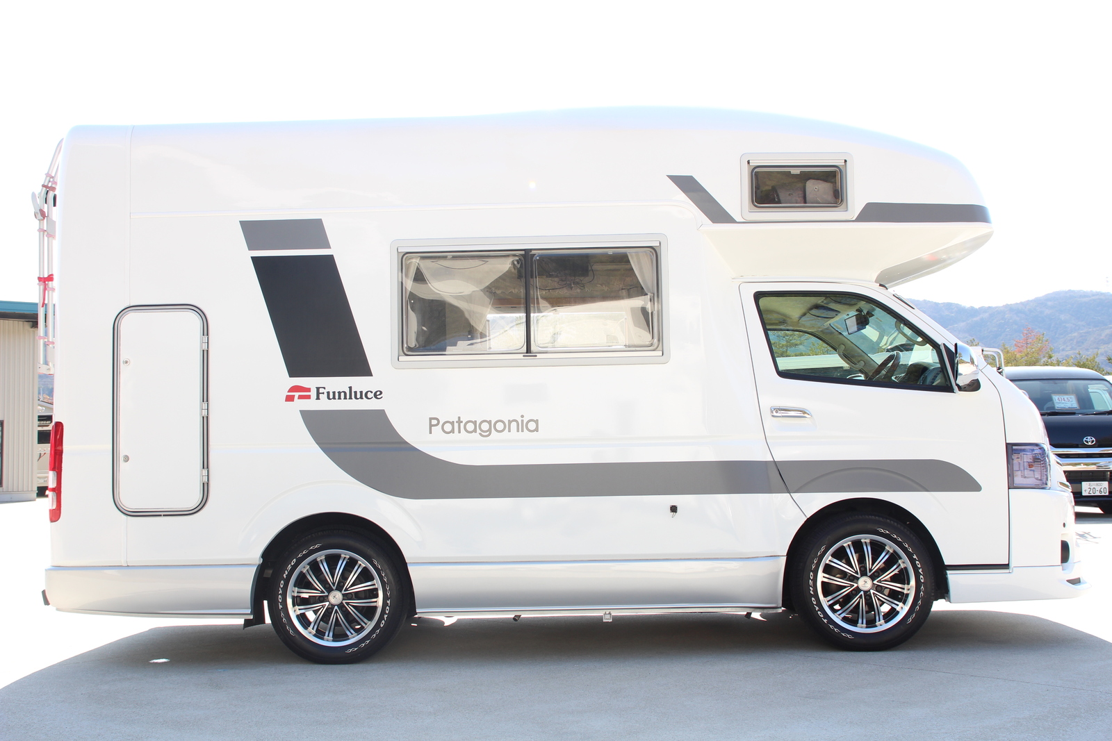 キャンピングカー キャブコン ﾊｲｴｰｽ ﾌｧﾝﾙｰﾁｪ ﾊﾟﾀｺﾞﾆｱ