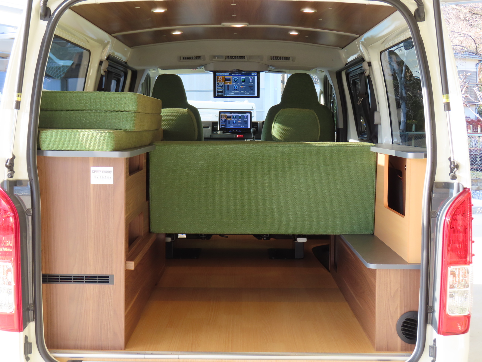 キャンピングカー バンコン ﾊｲｴｰｽ ﾄｲﾌｧｸﾄﾘｰ ｸﾞﾘｰﾝﾊﾞﾃﾞｨ 4WD