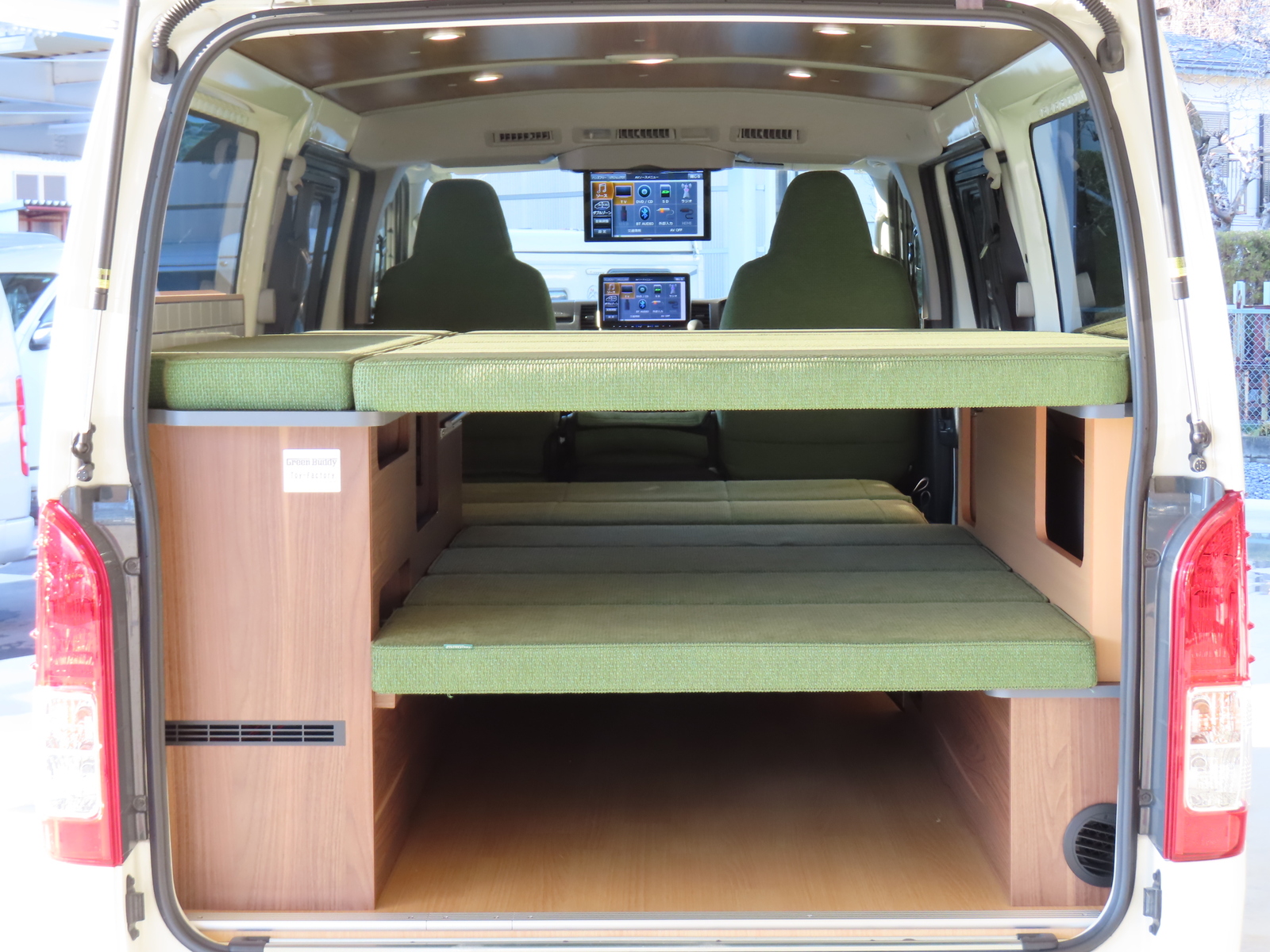 キャンピングカー バンコン ﾊｲｴｰｽ ﾄｲﾌｧｸﾄﾘｰ ｸﾞﾘｰﾝﾊﾞﾃﾞｨ 4WD