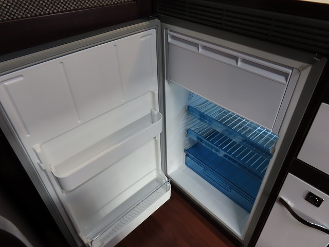 キャンピングカー キャブコン ｶﾑﾛｰﾄﾞﾅｯﾂｸﾚｱ5.3Xｴﾎﾞﾘｭｰｼｮﾝ家ｴｱｺﾝ