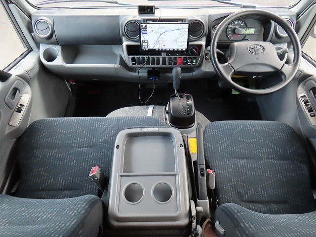 キャンピングカー キャブコン ｶﾑﾛｰﾄﾞﾅｯﾂｸﾚｱ5.3Xｴﾎﾞﾘｭｰｼｮﾝ家ｴｱｺﾝ