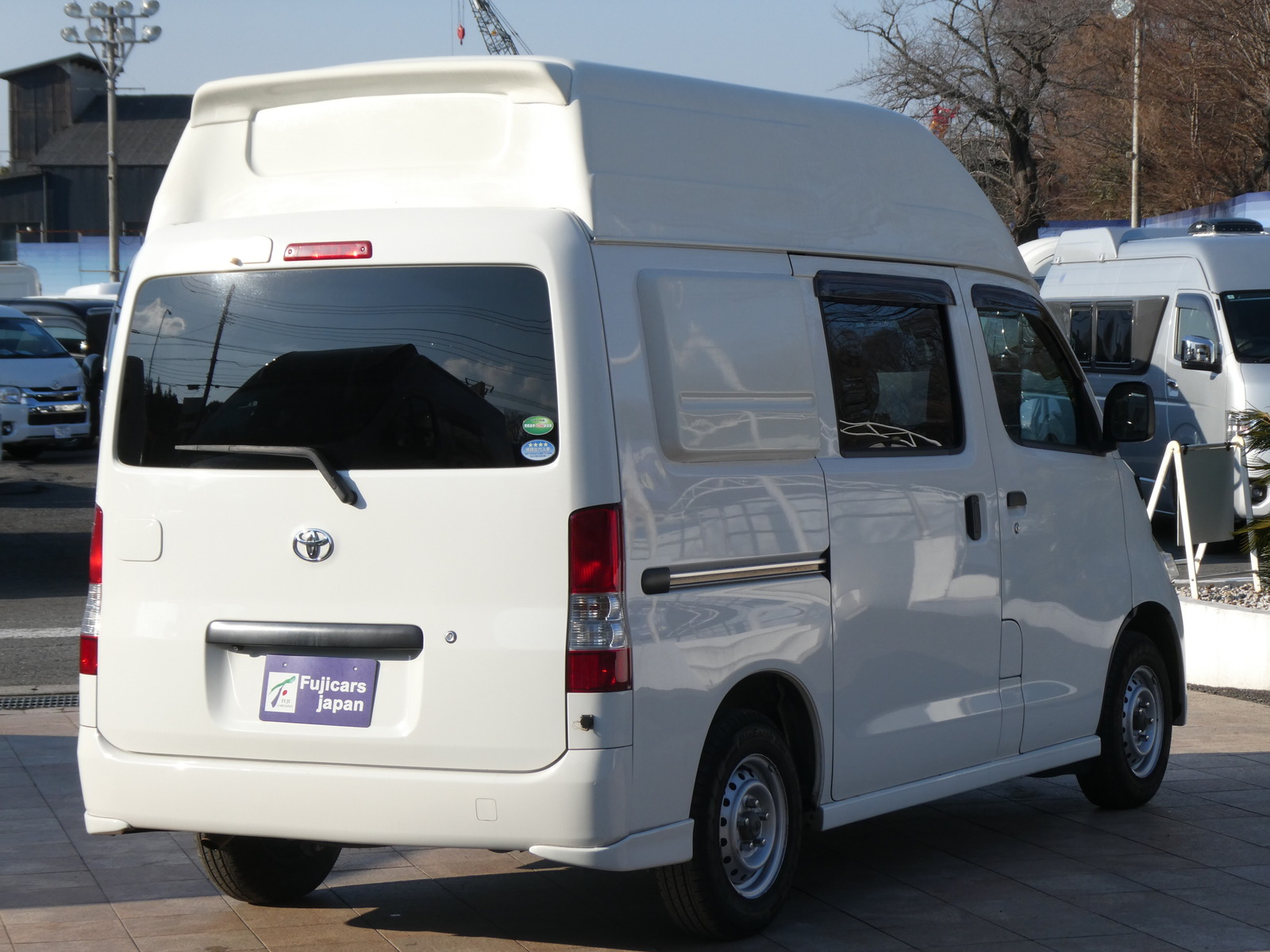 キャンピングカー バンコン ﾀｺｽ　ﾊﾅ　DC冷蔵庫　走行充電　外部充電