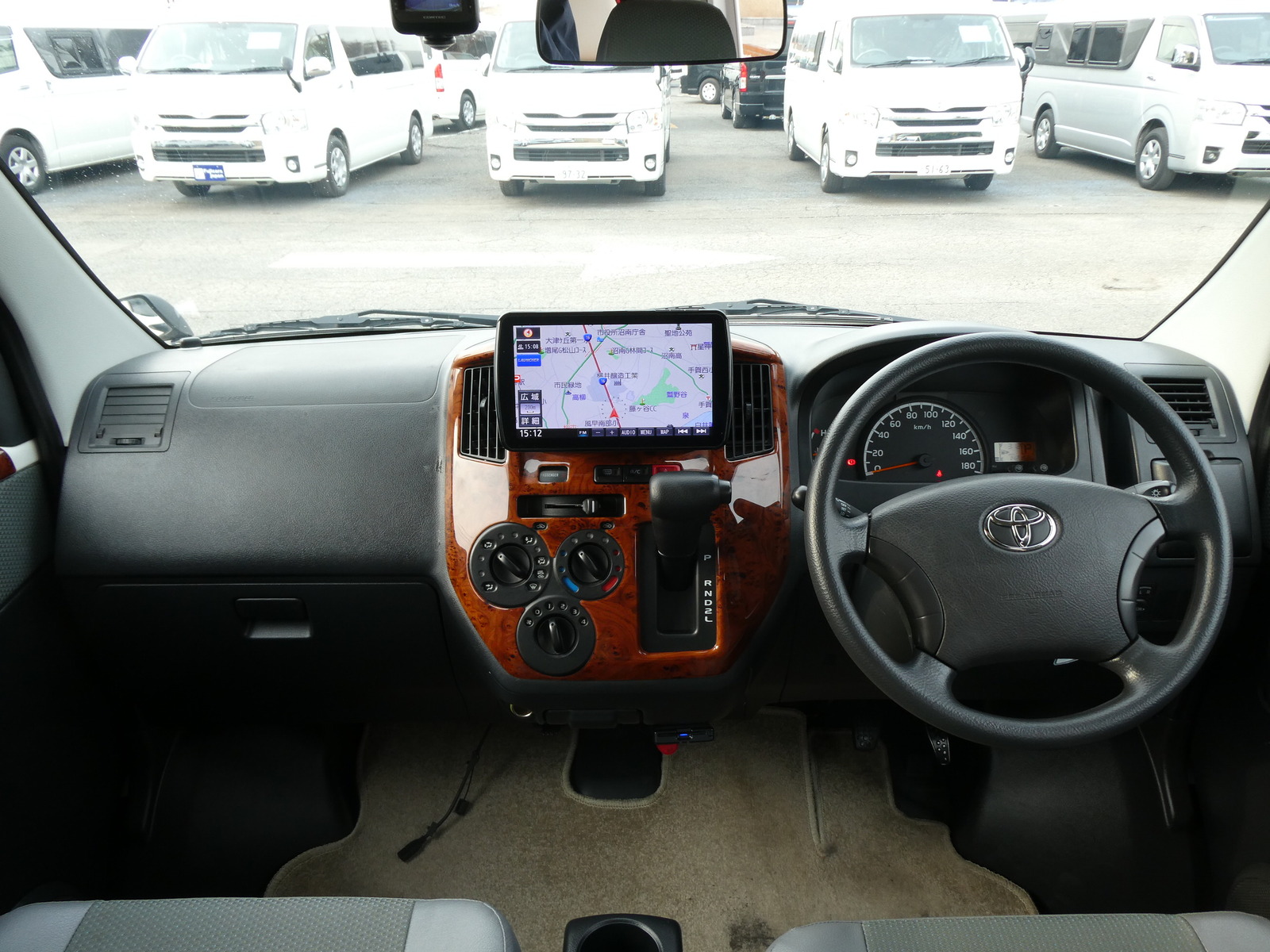 キャンピングカー バンコン ﾀｺｽ　ﾊﾅ　DC冷蔵庫　走行充電　外部充電