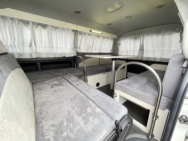 キャンピングカー バンコン ﾊｲｴｰｽ ﾅｯﾂRV ﾄﾗｲｱﾙA 4WD