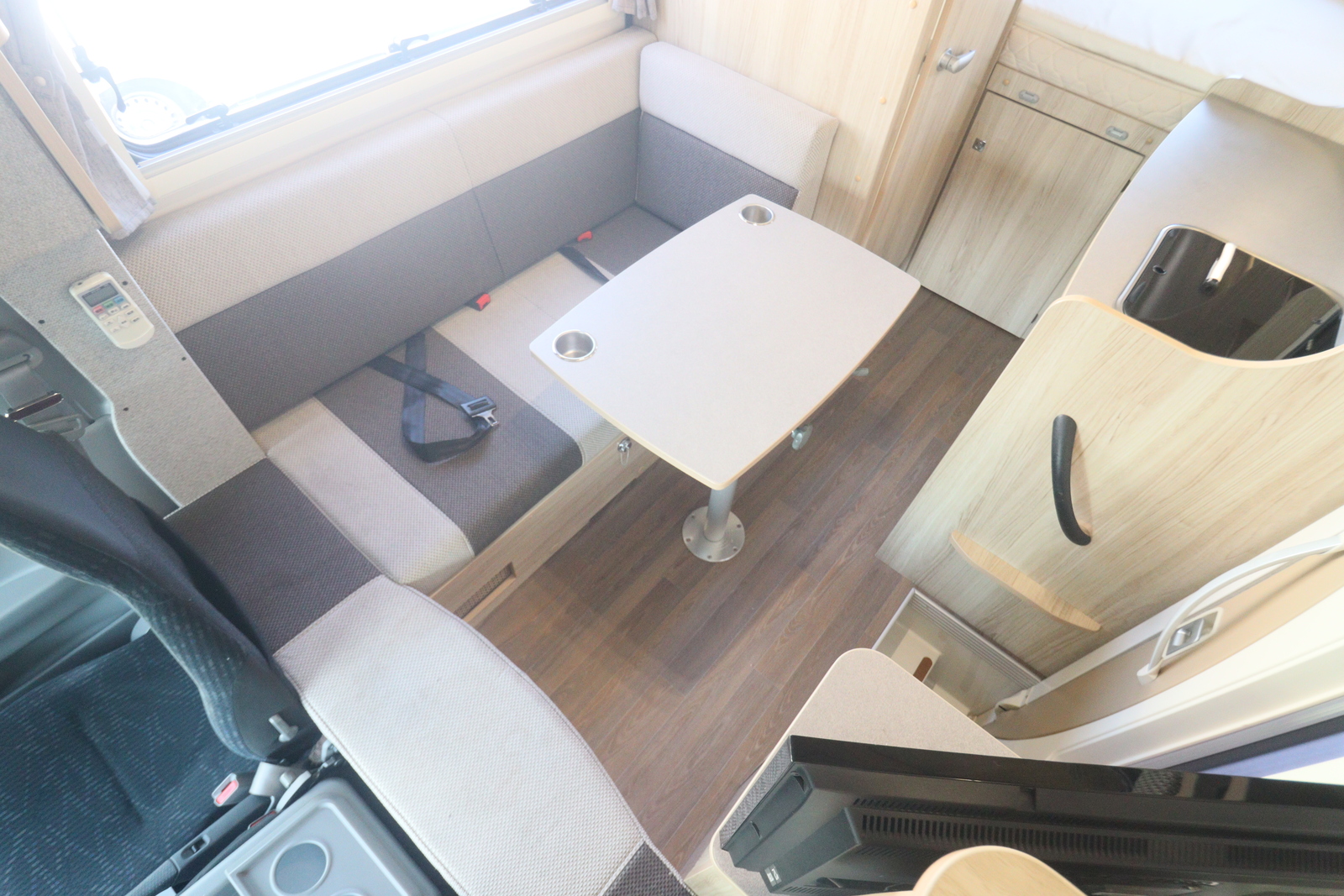 キャンピングカー キャブコン ｶﾑﾛｰﾄﾞ ﾅｯﾂRV ｸﾚｿﾝｼﾞｬｰﾆｰRｴﾎﾞﾗｲﾄ