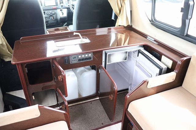 キャンピングカー バンコン ﾊｲｴｰｽ FOCS DSｺﾝﾊﾟｸﾄ