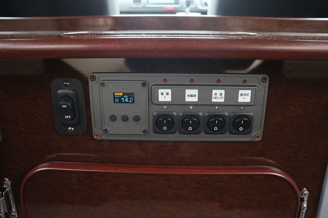 キャンピングカー バンコン ﾊｲｴｰｽ FOCS DSｺﾝﾊﾟｸﾄ