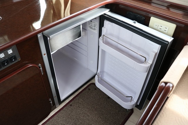 キャンピングカー バンコン ﾊｲｴｰｽ FOCS DSｺﾝﾊﾟｸﾄ