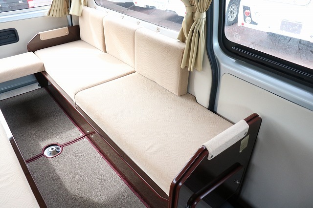 キャンピングカー バンコン ﾊｲｴｰｽ FOCS DSｺﾝﾊﾟｸﾄ