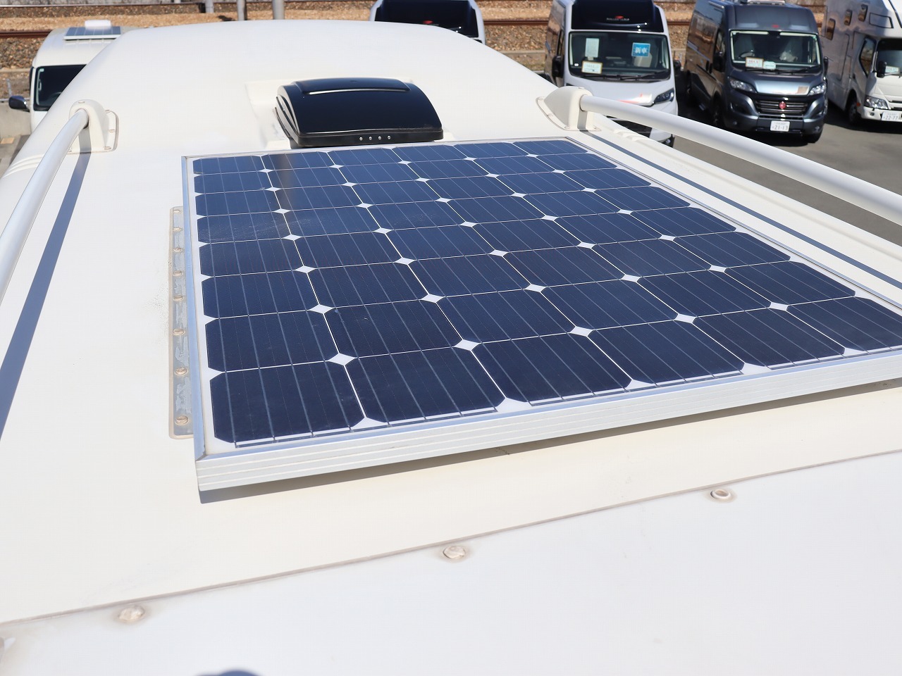 キャンピングカー キャブコン ｶﾑﾛｰﾄﾞ ﾅｯﾂRV ｸﾚｱ5.3Xｴﾎﾞ 4WD