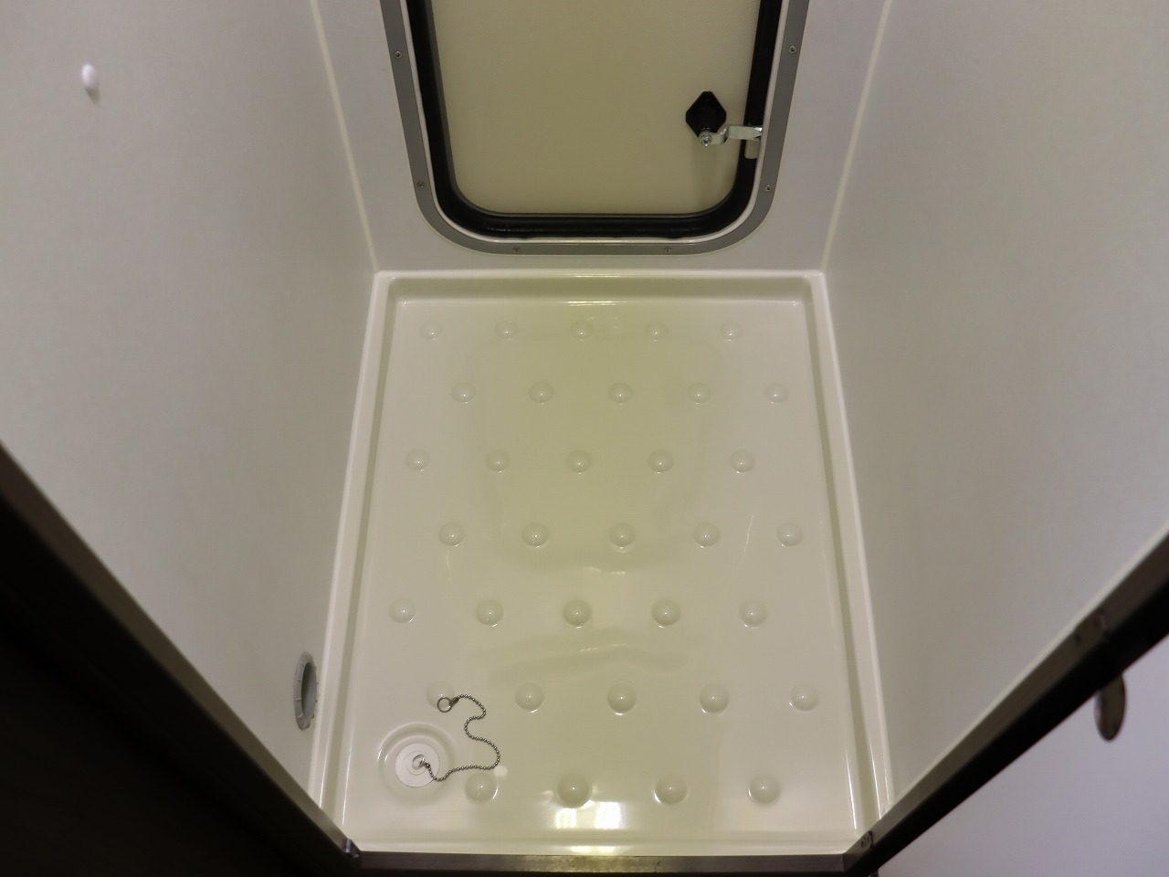 キャンピングカー キャブコン ｶﾑﾛｰﾄﾞ ﾅｯﾂRV ｸﾚｱ5.3Xｴﾎﾞ 4WD