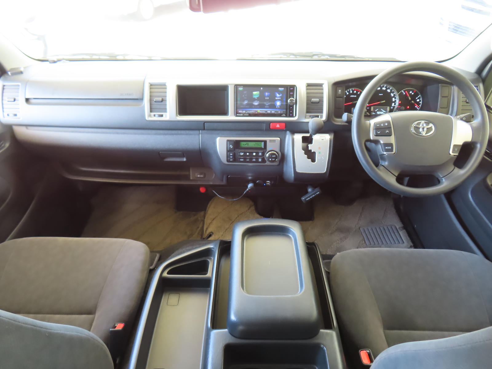 キャンピングカー バンコン ﾊｲｴｰｽ ｶｽﾀﾑｾﾚｸﾄ ﾛｰﾄﾞｾﾚｸﾄ 4WD