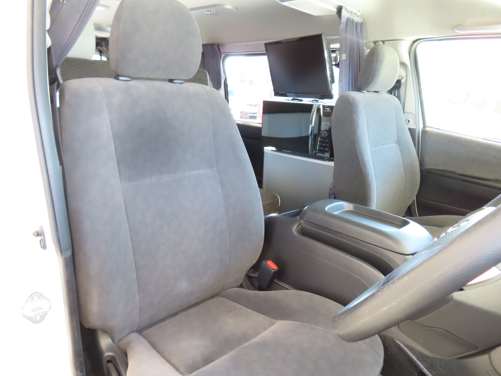 キャンピングカー バンコン ﾊｲｴｰｽ ｶｽﾀﾑｾﾚｸﾄ ﾛｰﾄﾞｾﾚｸﾄ 4WD