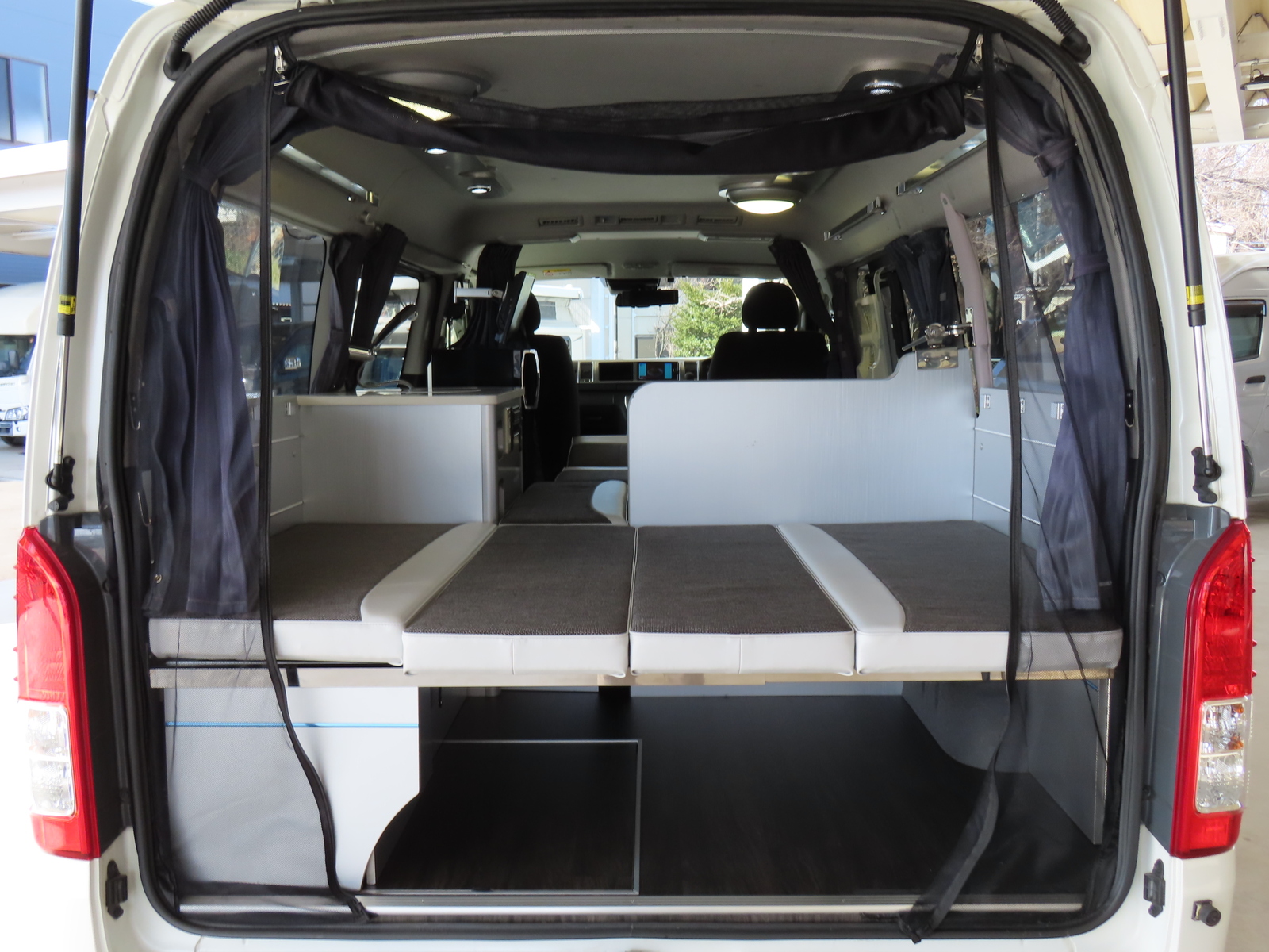 キャンピングカー バンコン ﾊｲｴｰｽ ｶｽﾀﾑｾﾚｸﾄ ﾛｰﾄﾞｾﾚｸﾄ 4WD