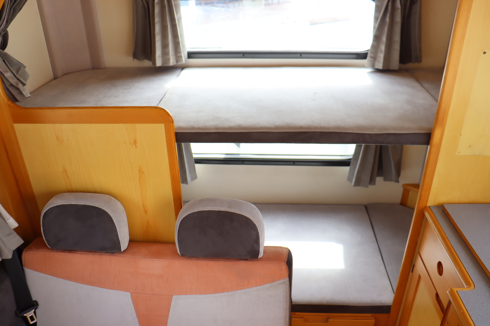 キャンピングカー キャブコン ﾎﾞﾝｺﾞ AtoZ ｱﾐﾃｨ 4WD