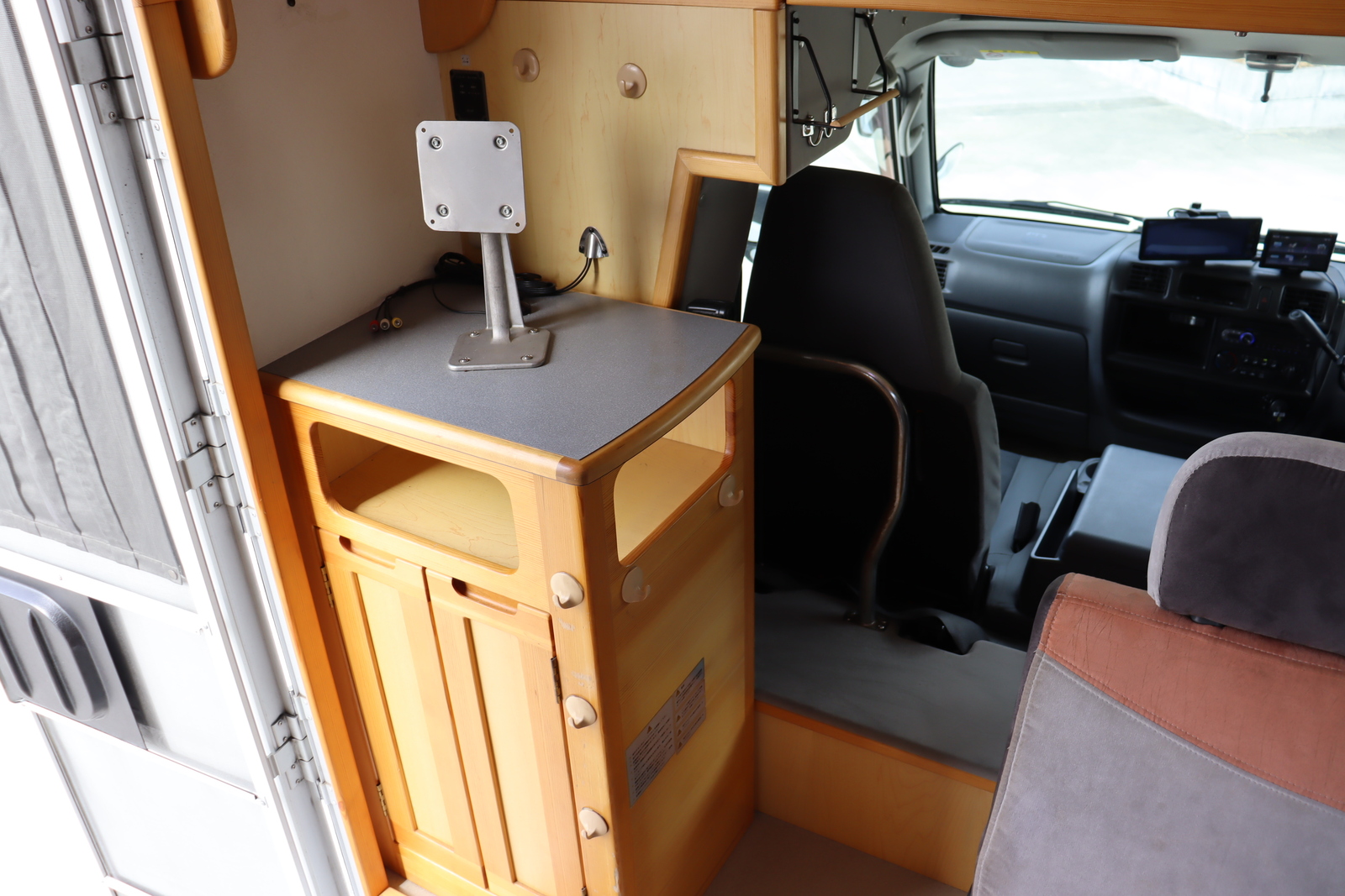 キャンピングカー キャブコン ﾎﾞﾝｺﾞ AtoZ ｱﾐﾃｨ 4WD