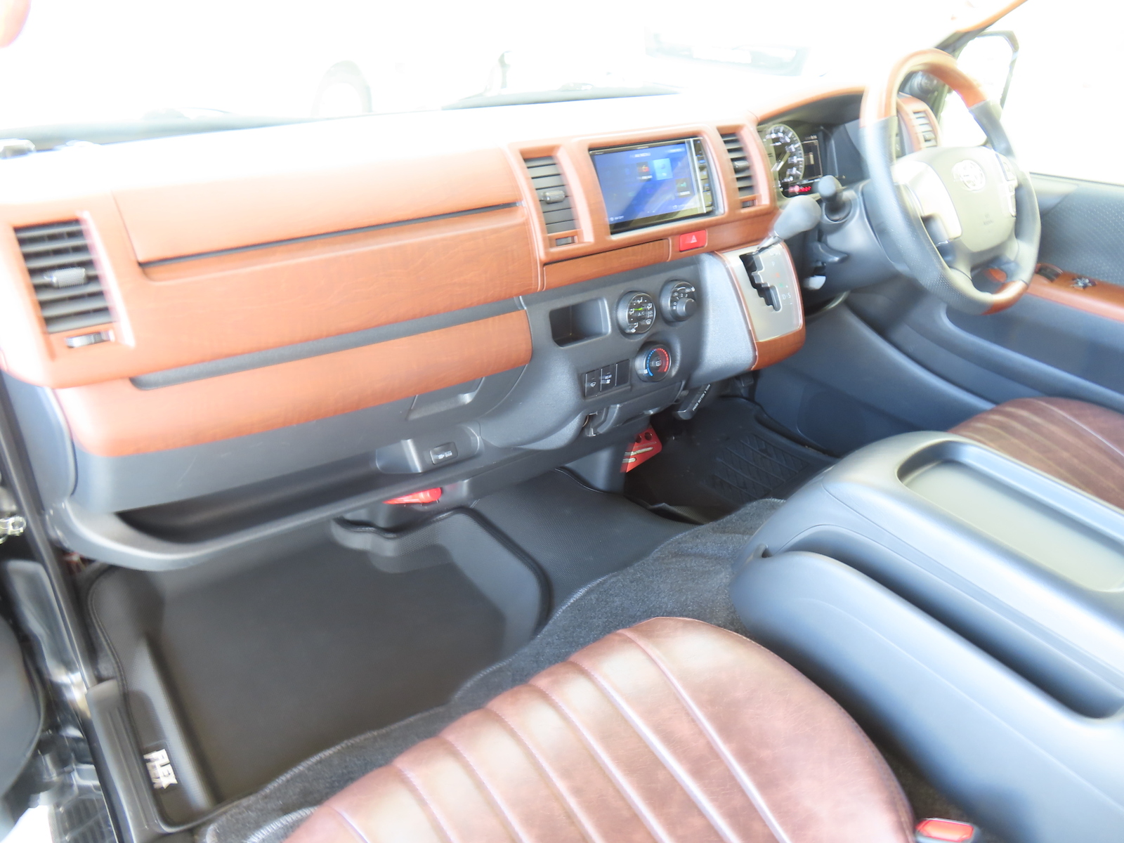 キャンピングカー バンコン ﾊｲｴｰｽ ﾓﾋﾞｰﾃﾞｨｯｸNH02 FFﾋｰﾀｰ 4WD