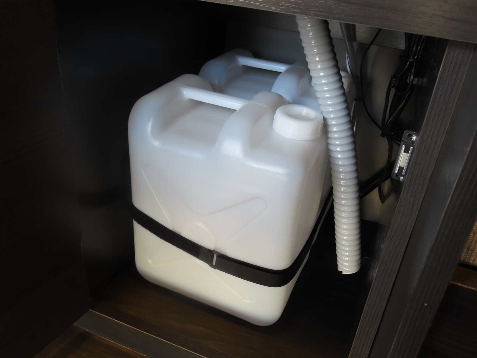 キャンピングカー バンコン ﾊｲｴｰｽ ﾓﾋﾞｰﾃﾞｨｯｸNH02 FFﾋｰﾀｰ 4WD