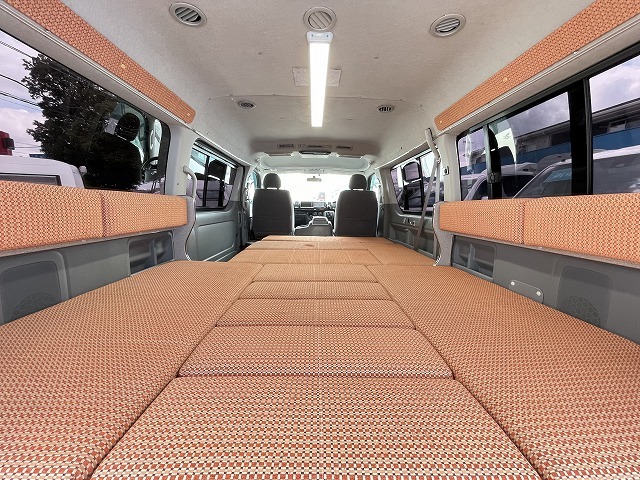 キャンピングカー バンコン ﾊｲｴｰｽ　かｰいんてりあ高橋　ﾘﾗｯｸｽﾜｺﾞﾝ