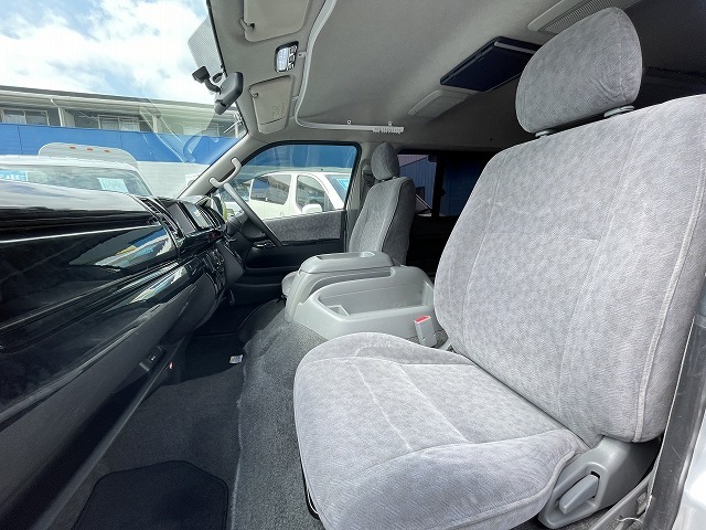 キャンピングカー バンコン ﾊｲｴｰｽ　かｰいんてりあ高橋　ﾘﾗｯｸｽﾜｺﾞﾝ