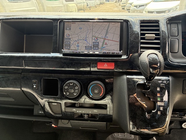 キャンピングカー バンコン ﾊｲｴｰｽ　かｰいんてりあ高橋　ﾘﾗｯｸｽﾜｺﾞﾝ