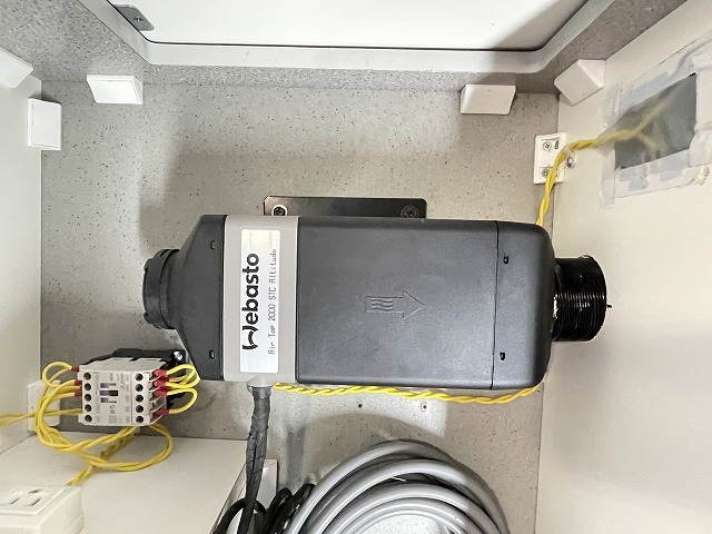 キャンピングカー バンコン ﾊｲｴｰｽ　かｰいんてりあ高橋　ﾘﾗｯｸｽﾜｺﾞﾝ