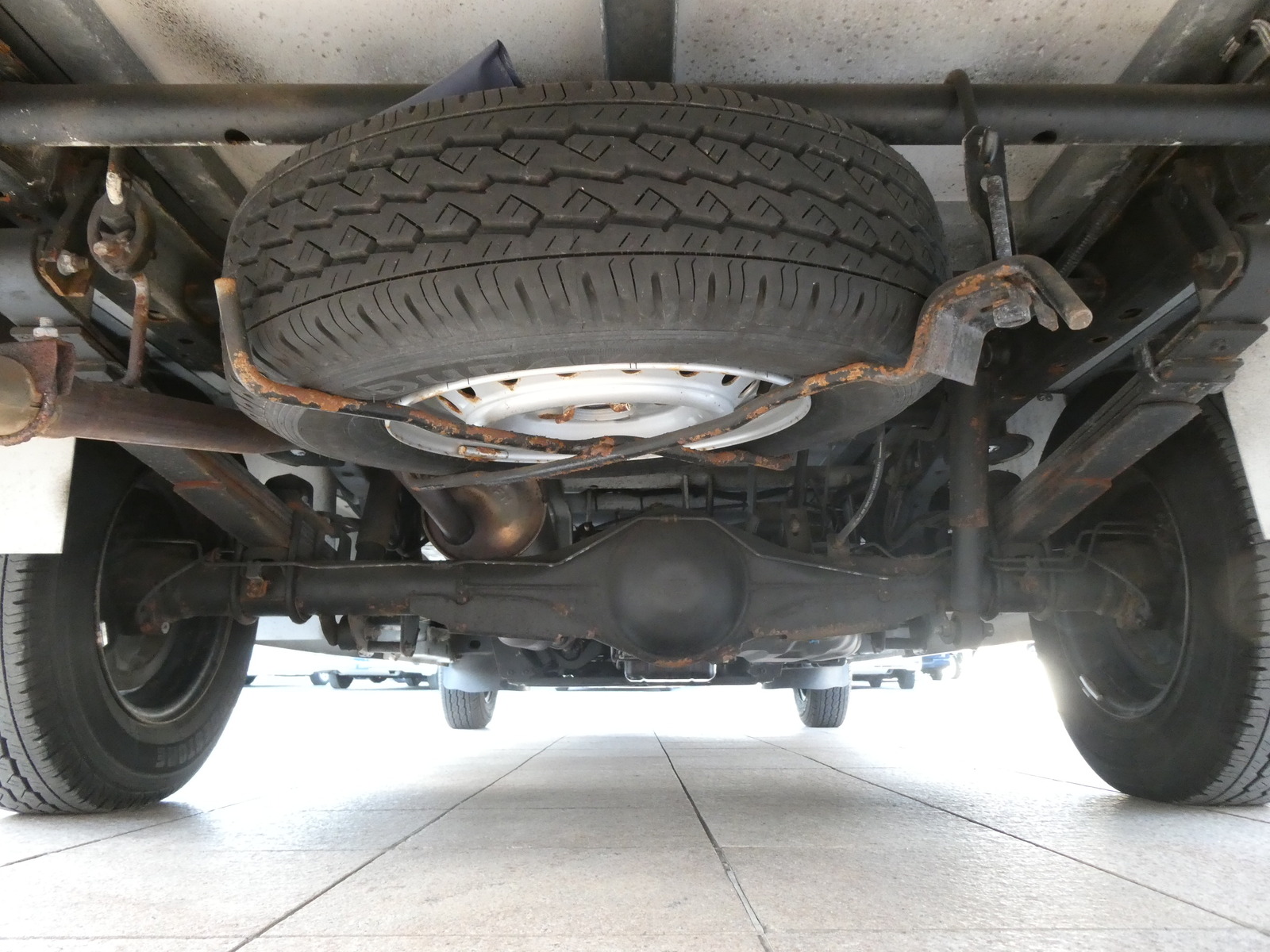 キャンピングカー キャブコン かｰいんてりあ高橋　ﾈｵﾕｰﾛ　手動ｽﾗｲﾄﾞｱｳﾄ　FF