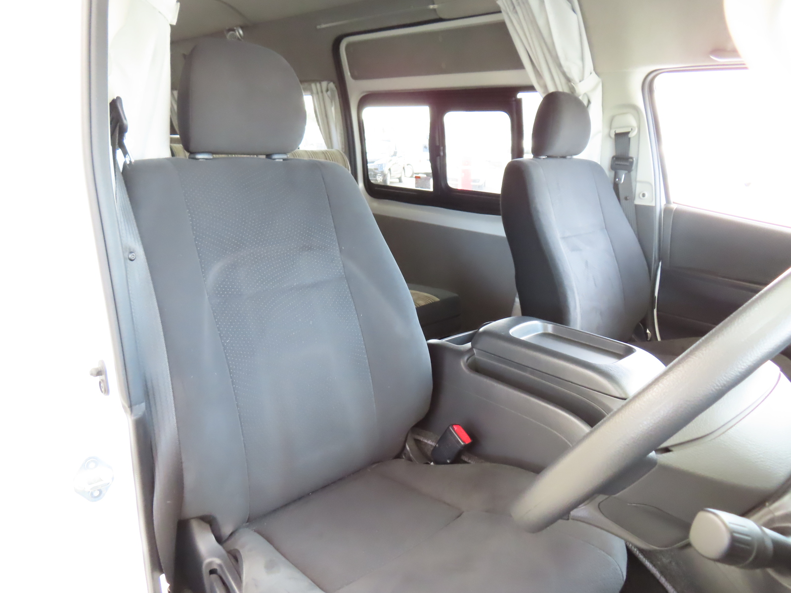 キャンピングカー バンコン ﾊｲｴｰｽ 東和 ﾂｪﾙﾄｷﾘﾏ 4WD