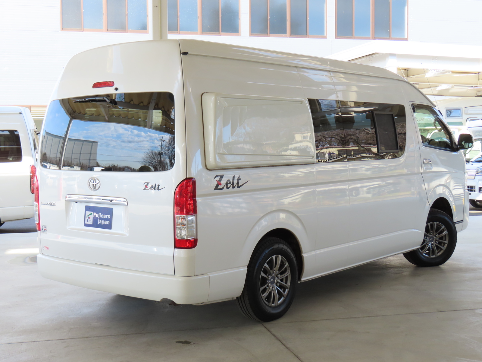 キャンピングカー バンコン ﾊｲｴｰｽ 東和 ﾂｪﾙﾄｷﾘﾏ 4WD